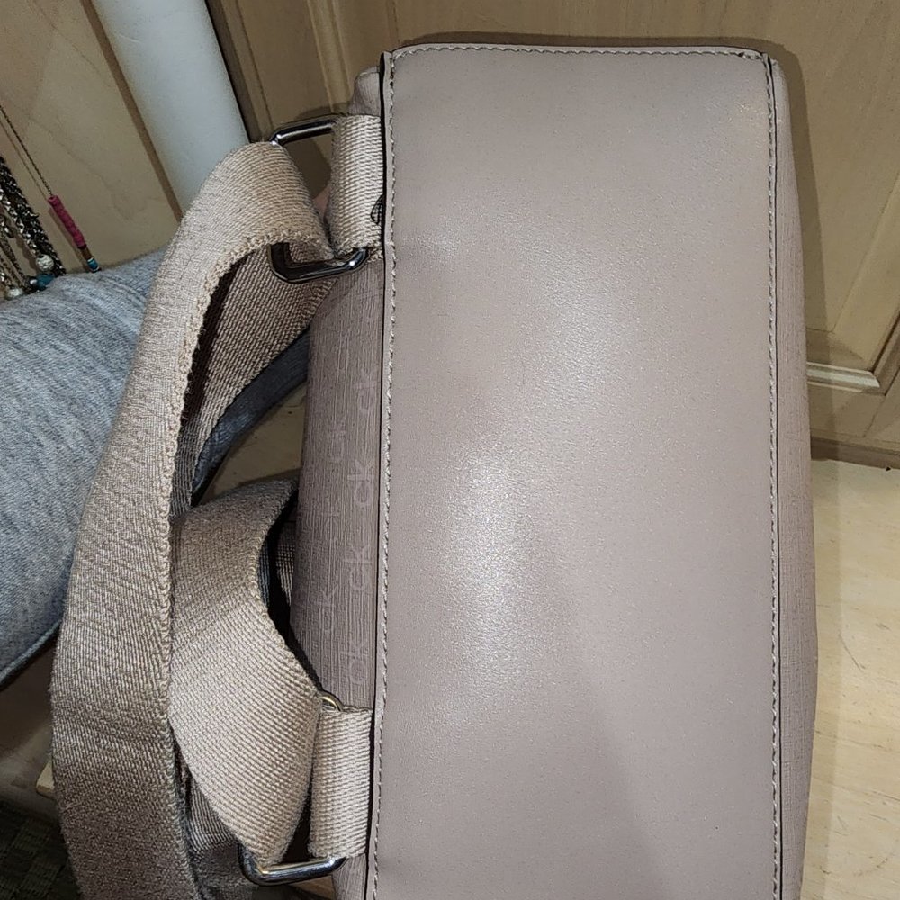 Calvin Klein bag - Picture 12 of 13